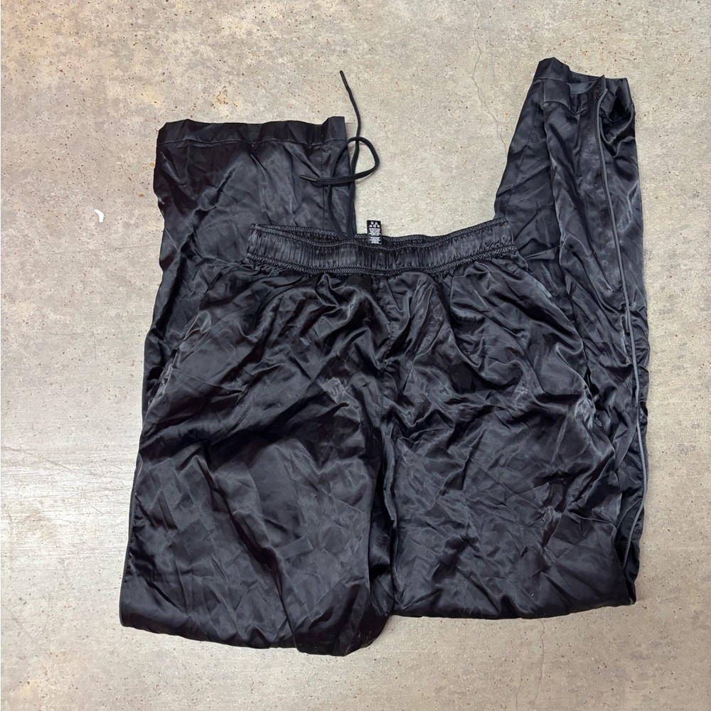 Skims track Pants